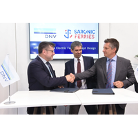 The MOU signing took place at the Posidonia 2022 trade fair. From left to right: Ioannis Chiotopoulos, SVP, Regional Manager South East Europe, Middle East & Africa, at DNV Maritime, Joseph Lefakis, partner of Saronic Ferries, George Papaioannides, partner of Saronic Ferries. ©DNV