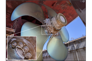 The five-bladed controllable pitch propeller on the Maunalei showing a fracture (inset) at the base of the no. 4 blade. (Source: U.S. Coast Guard)