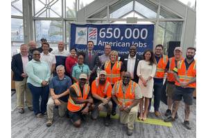 Source: American Maritime Partnership: Florida Commerce Secretary Laura DiBella was joined by representatives from the American Maritime Partnership, Florida Maritime Partnership, JAXPORT, Crowley and TOTE to celebrate National Maritime Day in Jacksonville, FL.