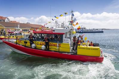 A 14-meter launch placed into service last year by the Swedish Sea Rescue Society has parallel diesel and electric drives consisting of twin 650 hp diesels with waterjets and dual Torqeedo Deep Blue 50 kW electric motors with 10 kWh Deep Blue lithium batteries. (Photo: Torqeedo)