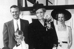 George Crounse Sr.’s aunt, Alice R. Strowbridge, christened her namesake, the M/V Alice. She stands with George Crounse Sr., his wife Eleanor and their son George Jr. (Photo courtesy Crounse Corp.)