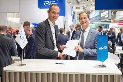 Peter Nielsen, President, Marine Separation & Heat Transfer Equipment, Alfa Laval & Dominik Schneiter, Vice President R&D, WinGD at signing new joint programme agreement at SMM 2022 Hamburg, Germany (Photo: Alfa Laval)