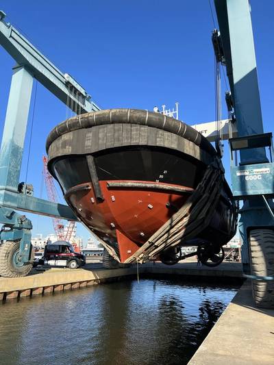 Seabulk hybrid tugboat Spartan being launched at MBB’s Coden, Ala. shipyard (Photo: Master Boat Builders)