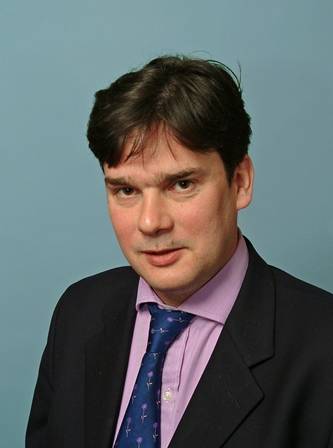 Simon Bennett