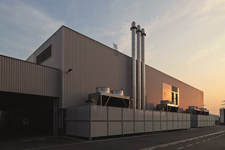 The heart of the energy management system of GEA Westfalia Separator Group is the company’s combined heat and power plant in combination with an absorption refrigerating system.