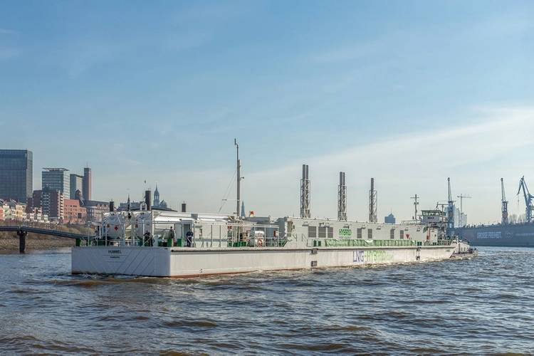 LNG Hybrid Barge (Photo: Becker Marine Systems)