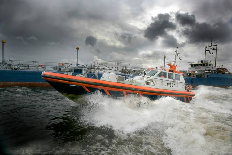 Pilot boat powered by Scania marine engine: Photo courtesy of Scania