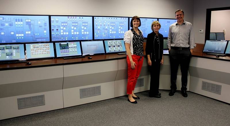 Left to right: Rosemary Mackay, Lead Engineering Instructor and Simulator Operator; Denise Johnston, Director, Resolve Maritime Academy; David Boldt, Simulation Training Group Manager